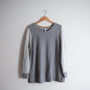 LIZ LANGE | GREY HEATHERED SWEATER